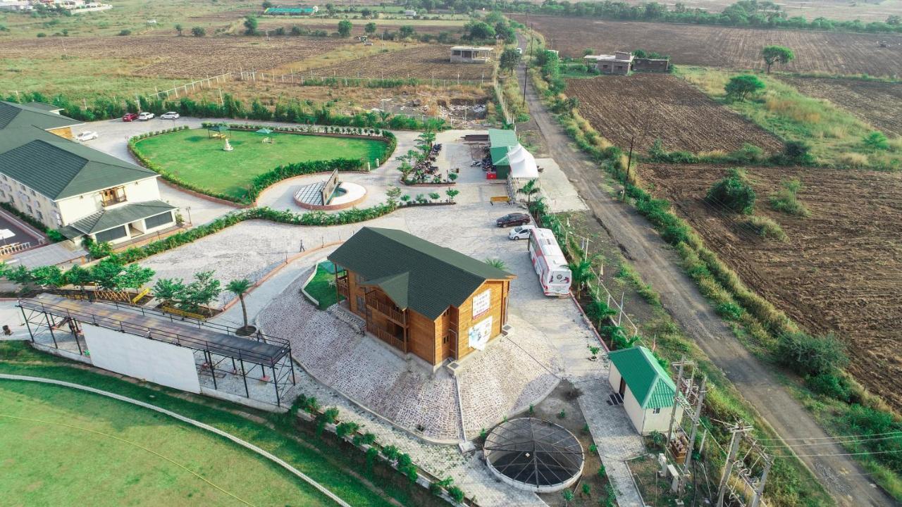 Faith Cricket Club & Resort Bhopal Buitenkant foto