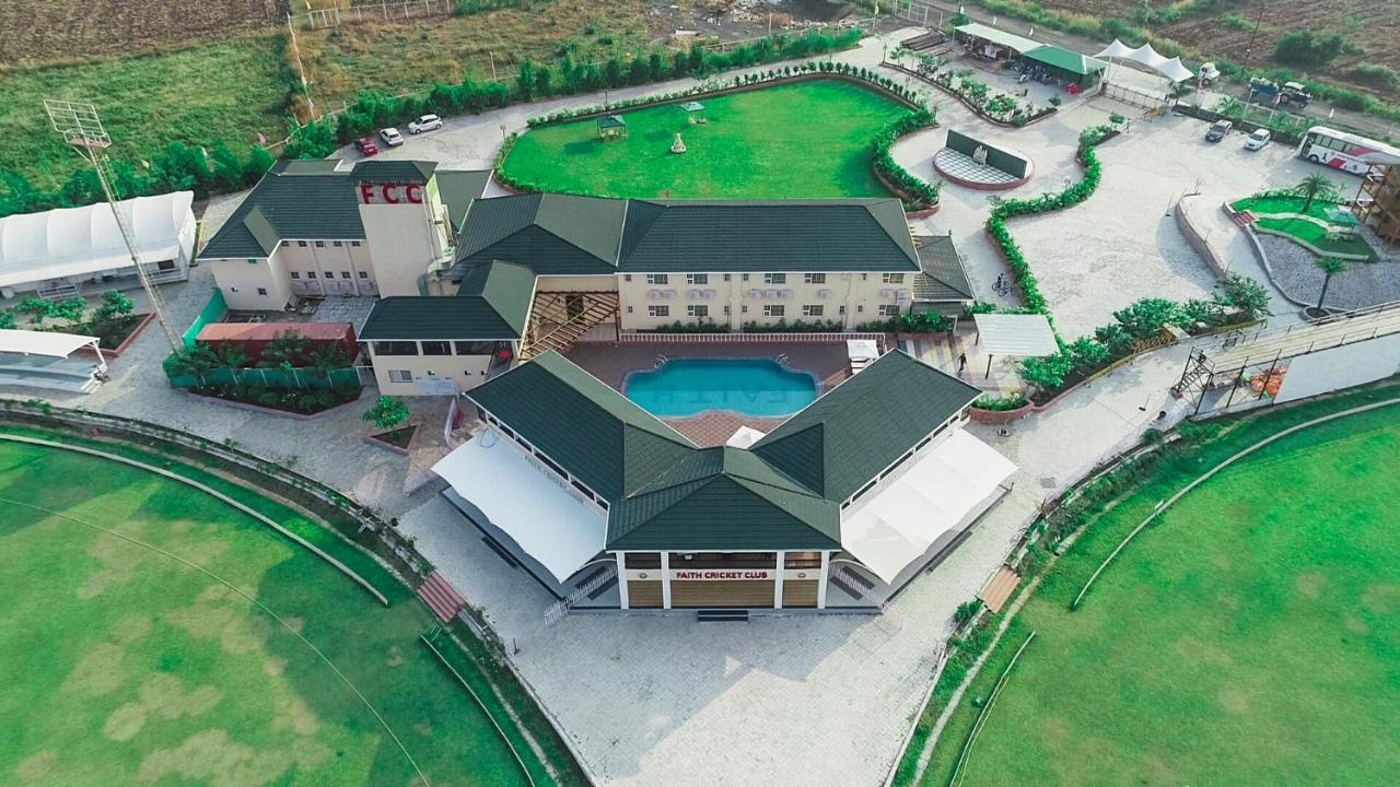 Faith Cricket Club & Resort Bhopal Buitenkant foto