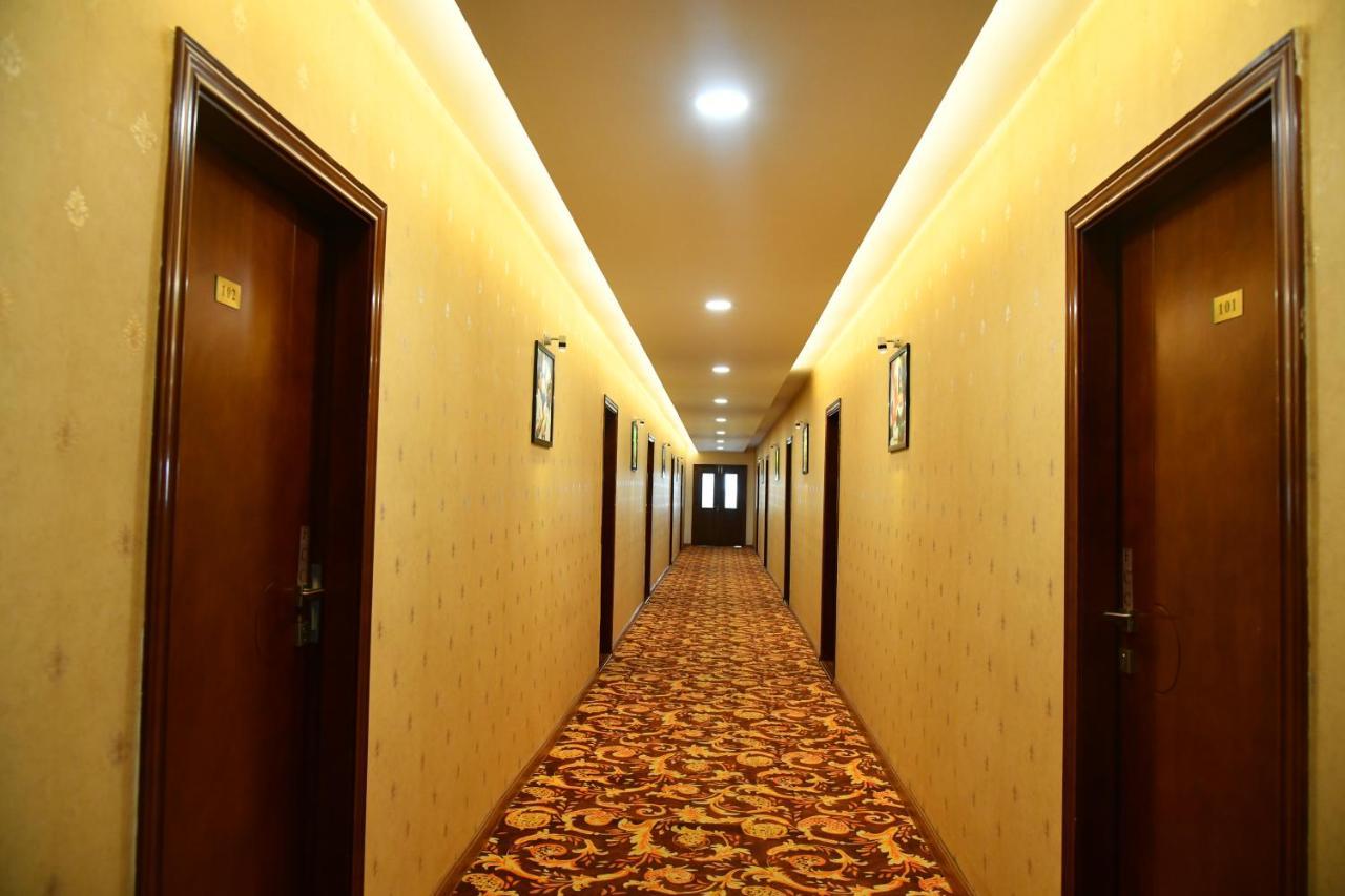 Faith Cricket Club & Resort Bhopal Buitenkant foto